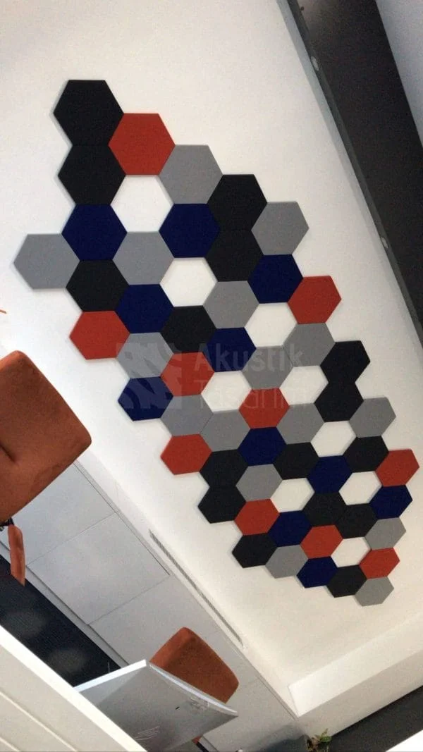 Toplantı salonu ses yalıtımı panel uygulaması