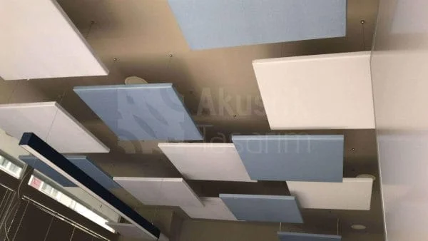 Cam toplantı odasında ses kontrolü