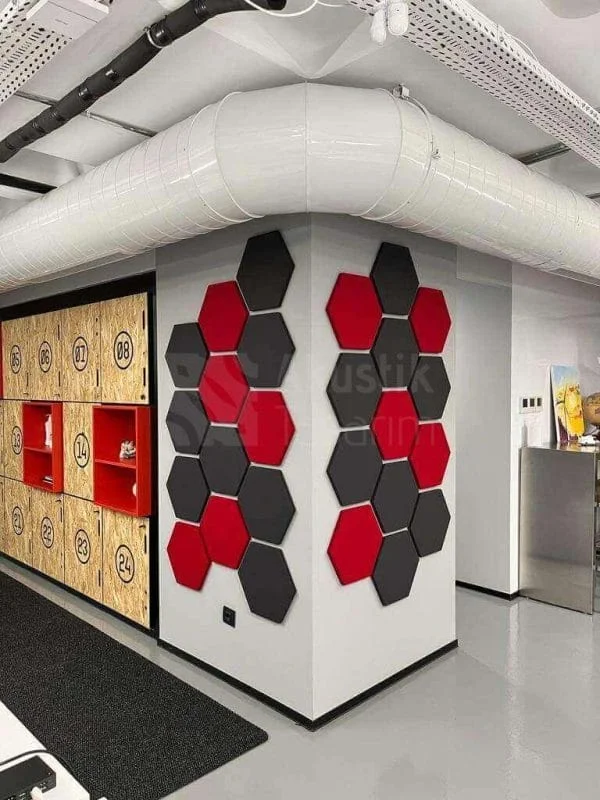 Ofis akustiği için panel uygulaması